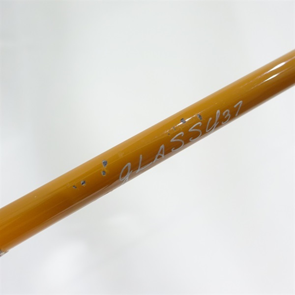 グラッシー３７